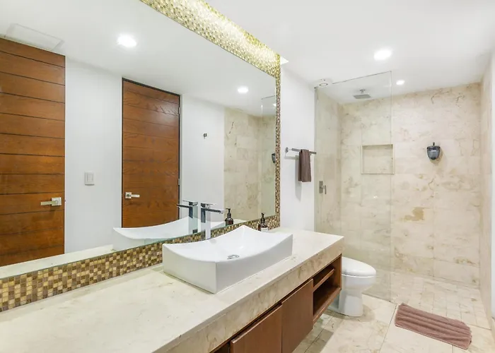 Anah Luxury *